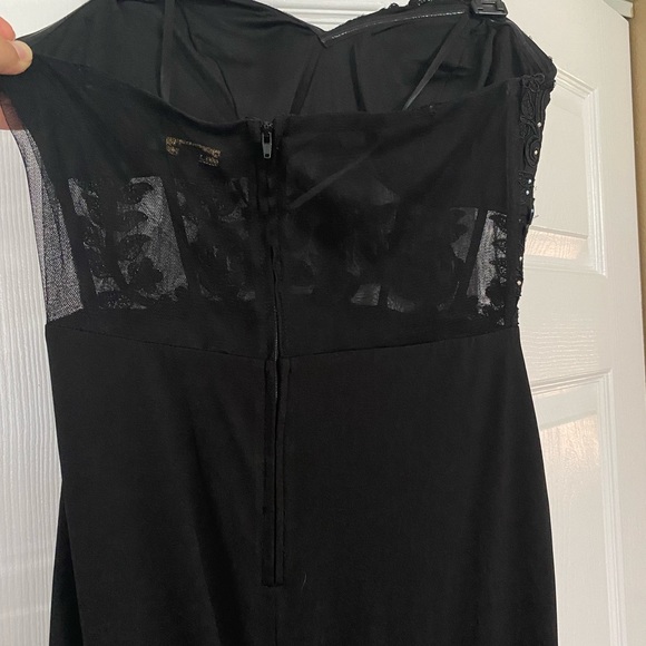 Black strapless formal gown - Picture 3 of 4